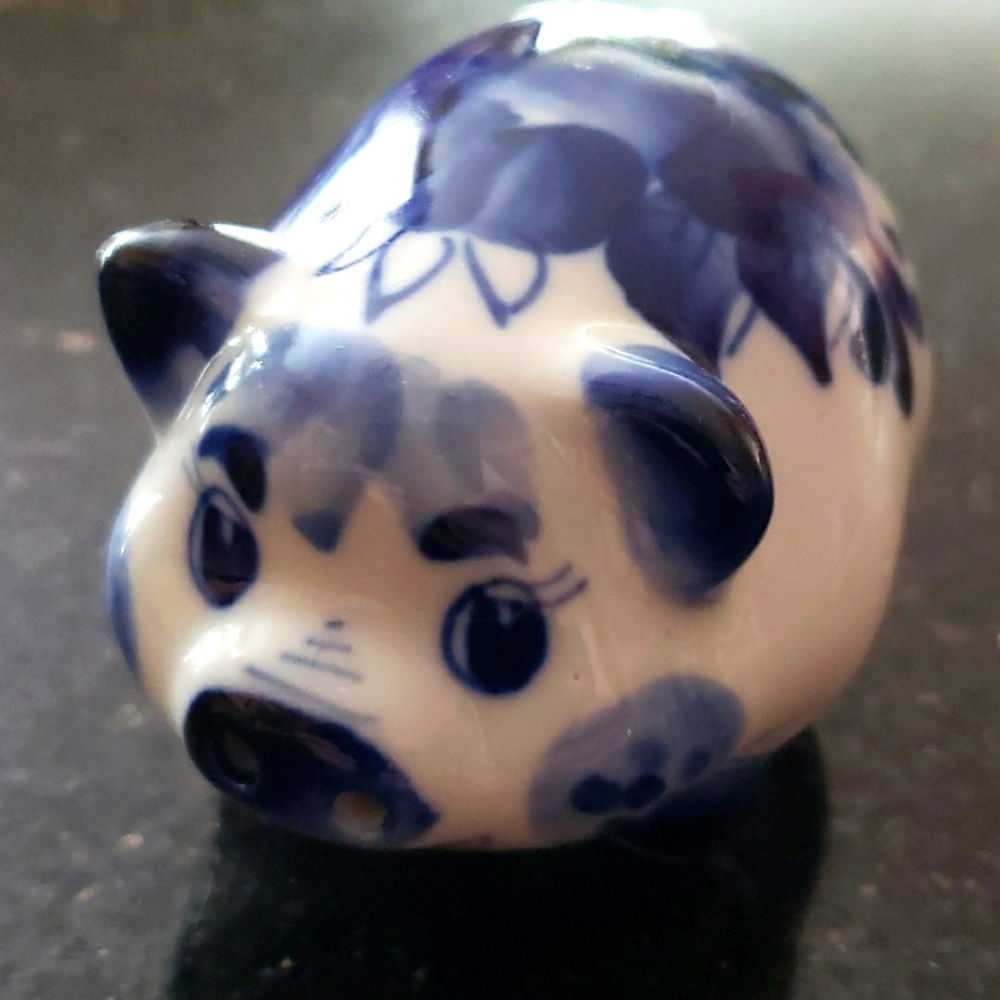 Gzhel Russian  🇷🇺 porcelain art - pig